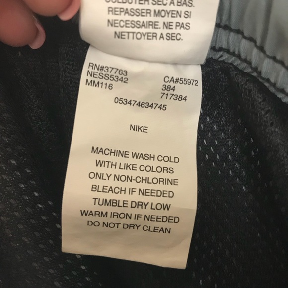 NIKE Swim Trunks. Men’s Size Medium - Picture 8 of 8